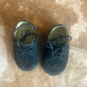 Black suede babyGap Oxford infant